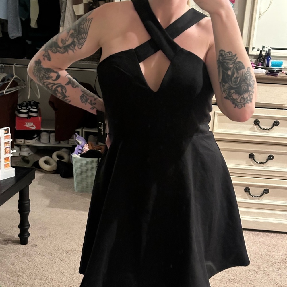 Black cocktail dress size large